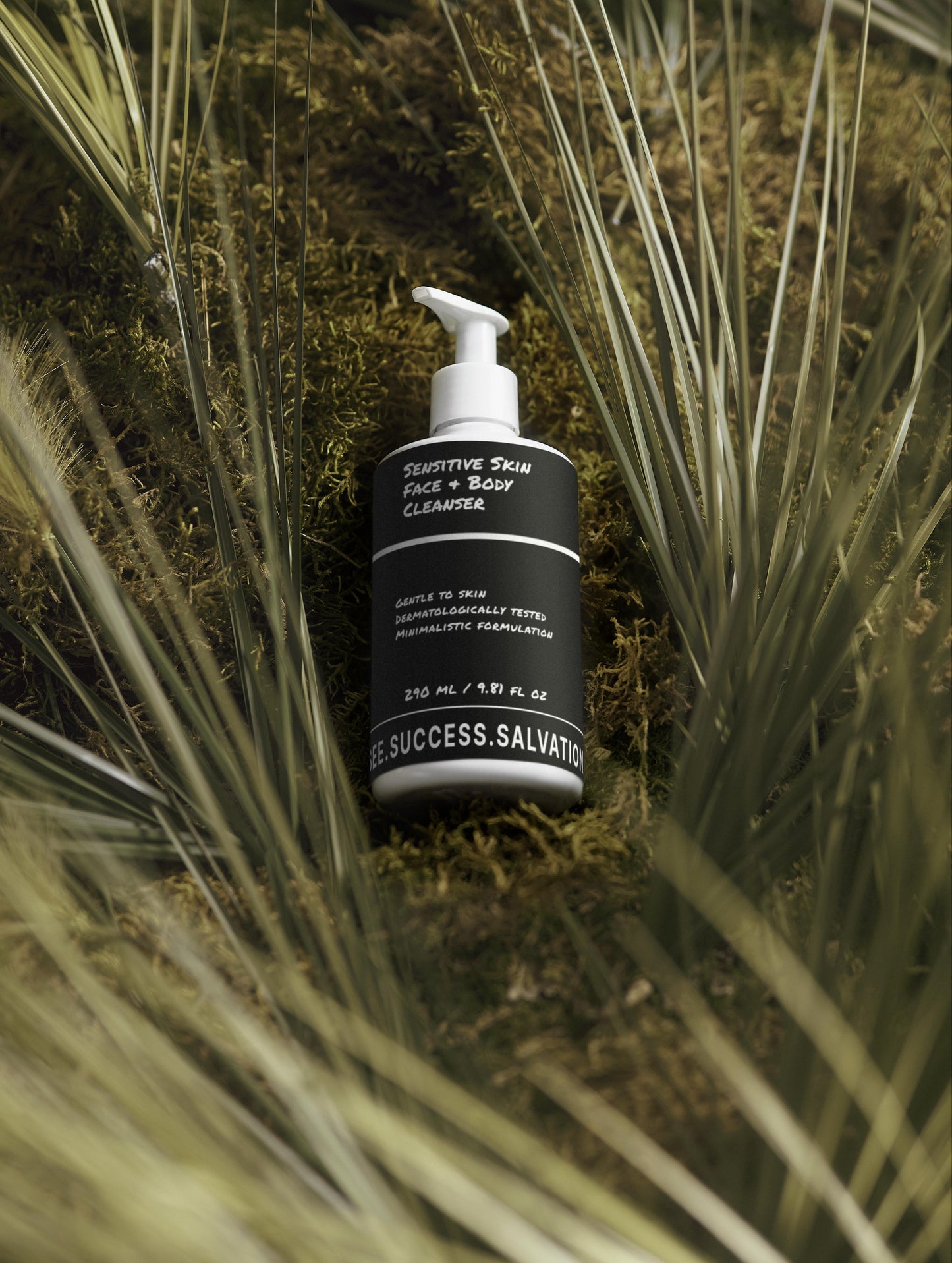 S.I.A.H “The Ritual Of Renewal” Sensitive Skin Face & Body Cleanser